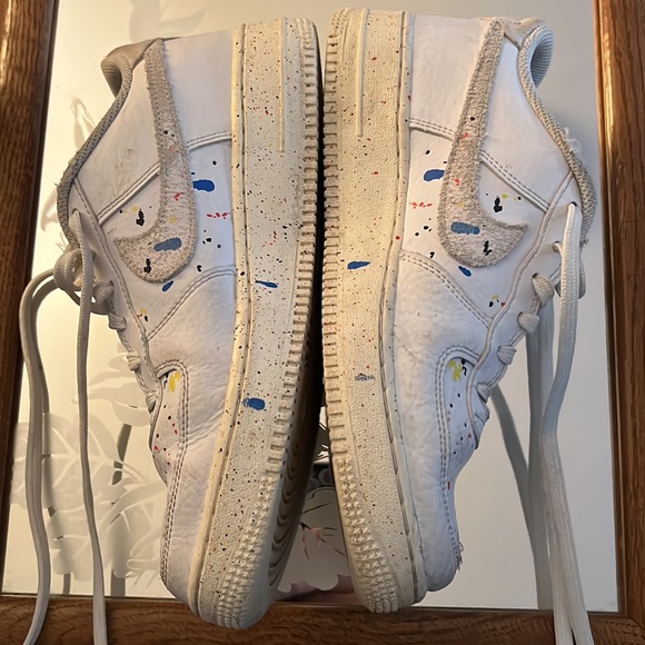 Nike Air Force 1 Low Top White Paint Splatter Shoes Sz 7Y - Picture 3 of 6